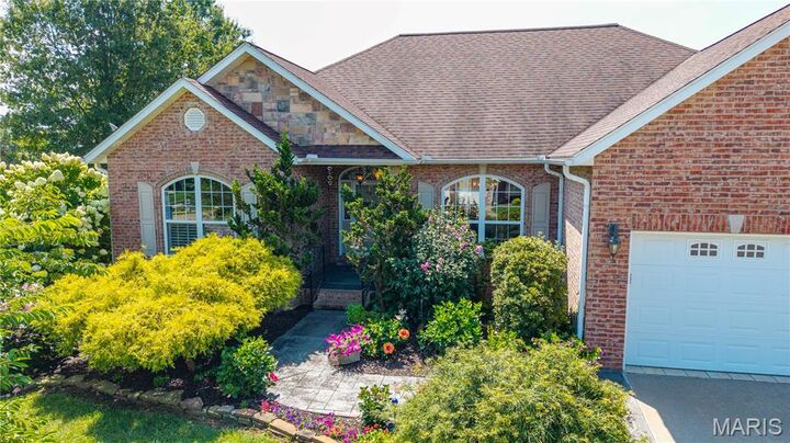 Property Photo: 1863 Greenbrier Street MO 63701