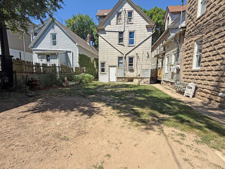 Property Photo: 1560 S 24th St WI 53204