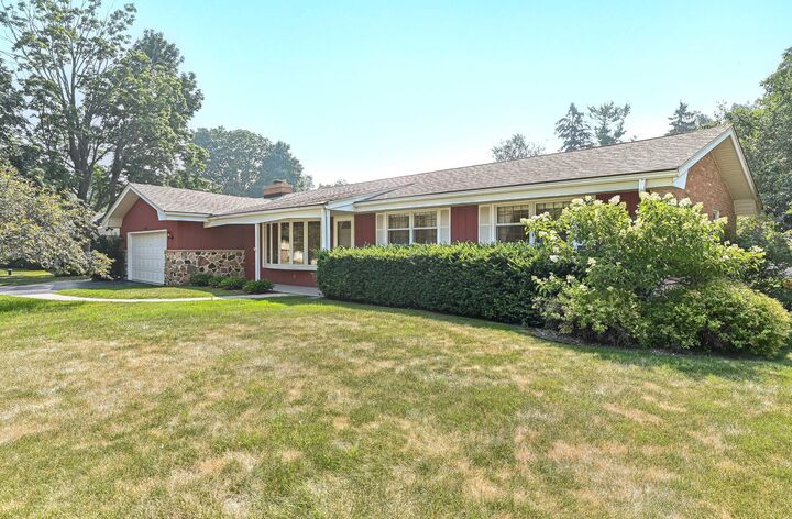 Property Photo: 18571 W Hillcrest Dr WI 53146
