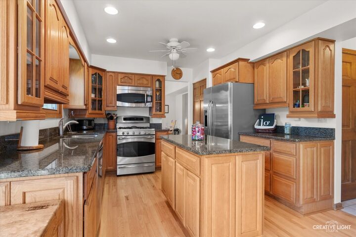 Property Photo: 78 Forestview Lane IL 60502