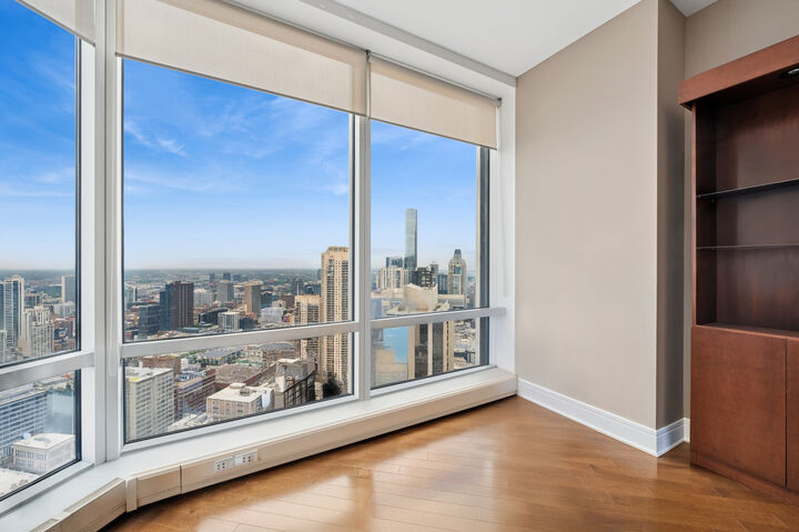 Property Photo:  401 N Wabash Avenue 37F  IL 60611 