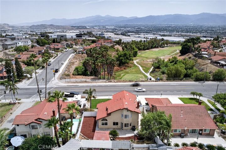 Property Photo:  1503 Cresta  CA 92879 