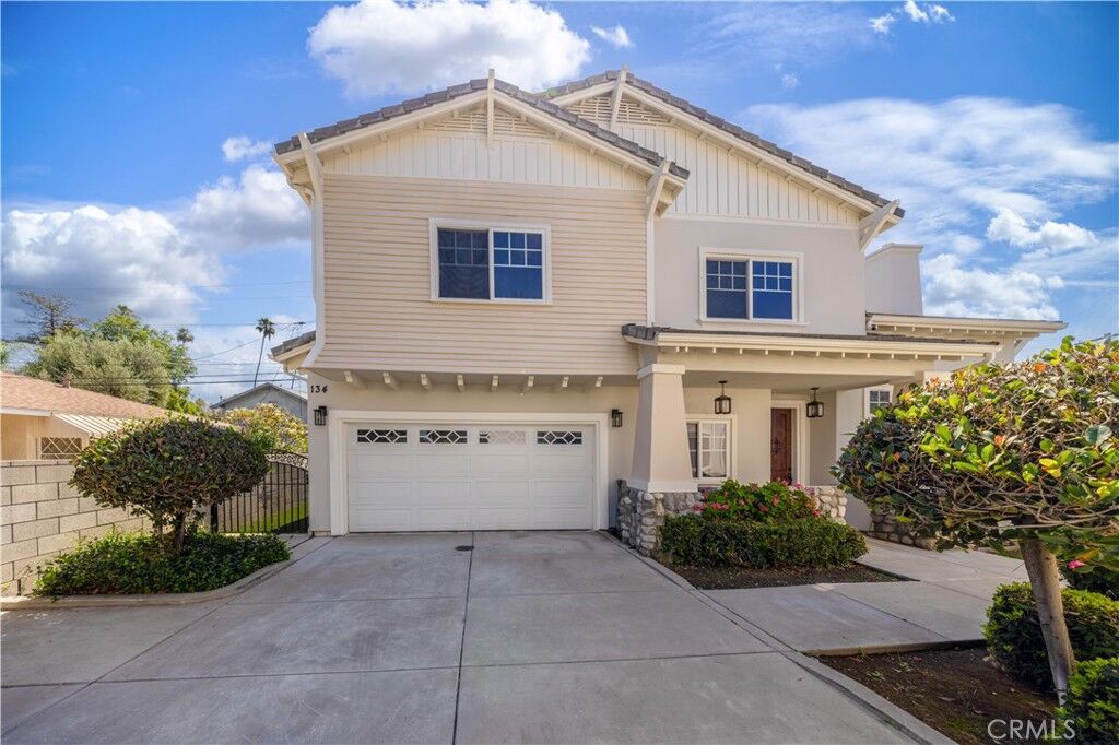 Property Photo:  134 S Greenwood  CA 91107 