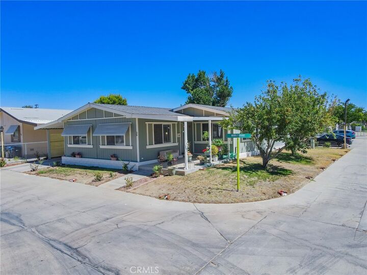 Property Photo:  45465 E 25th Street 26  CA 93535 