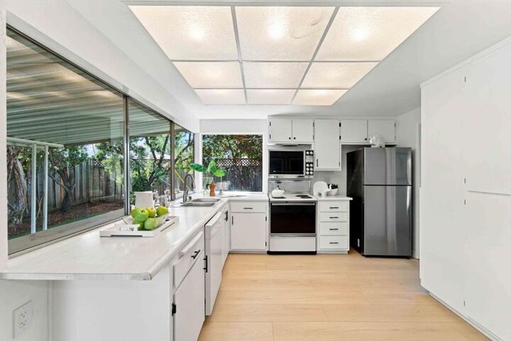 Property Photo: 40692 Ladero Street CA 94539