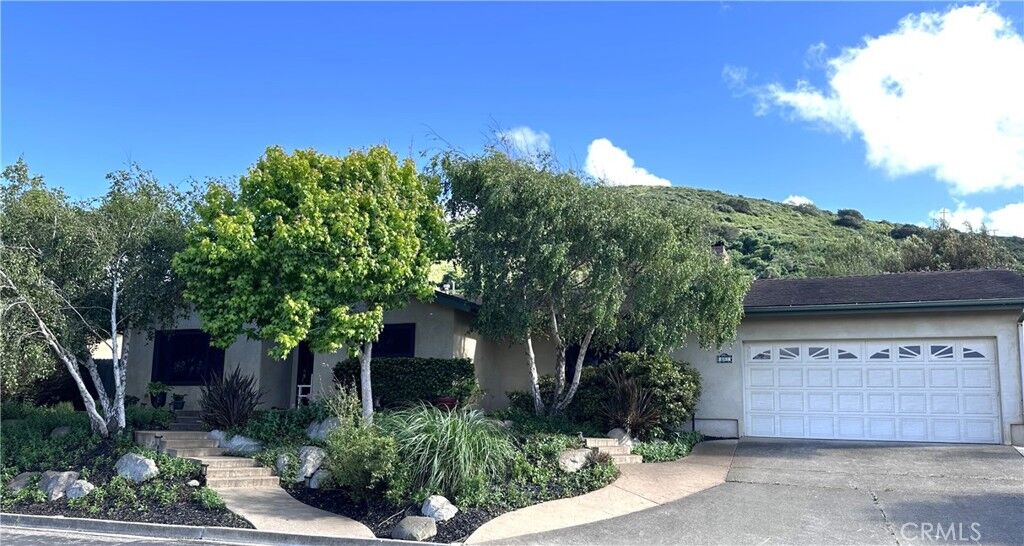 Property Photo: 641 University Drive CA 93436