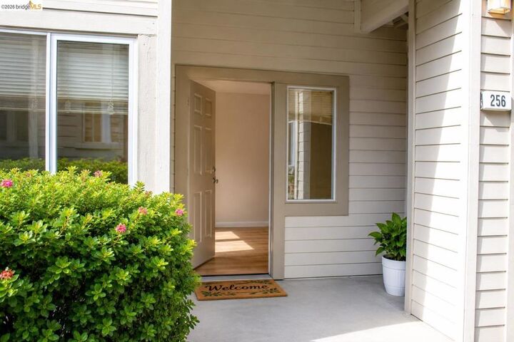 Property Photo:  256 Napoli Ct  CA 94547 