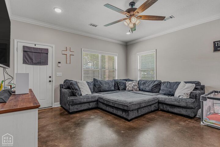 Property Photo: 324 Dixon Street AR 72442