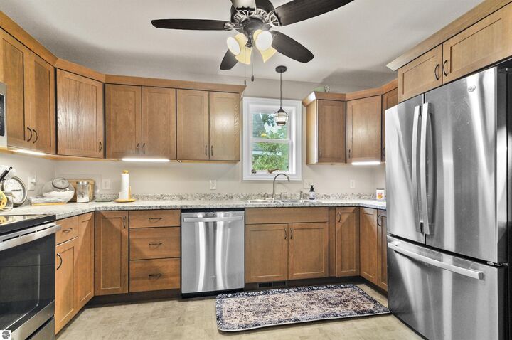 Property Photo:  846 Farrar Street  MI 49601 