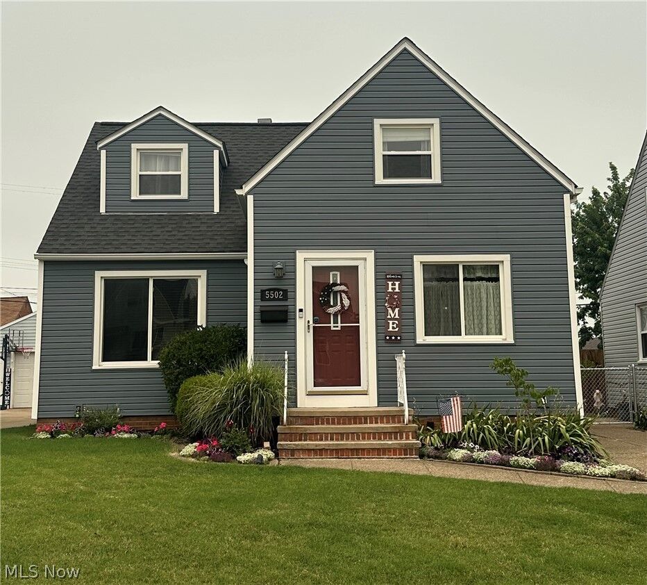 Property Photo: 5502 Renwood Drive OH 44129