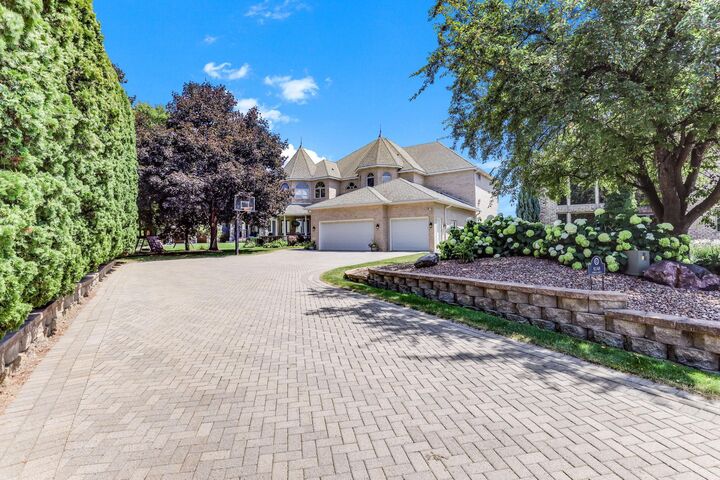 Property Photo: 8148 Ithaca Lane N MN 55311