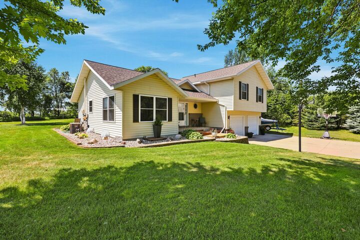 Property Photo:  1595 57th Avenue NW  MN 56201 