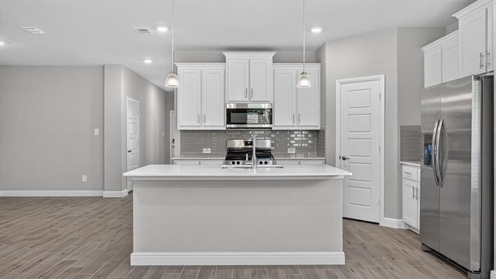 Property Photo:  133 Hawksbill Lane  TX 76078 