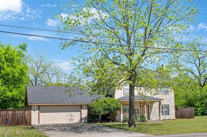 Property Photo:  487 S Waco Street  TX 75495 