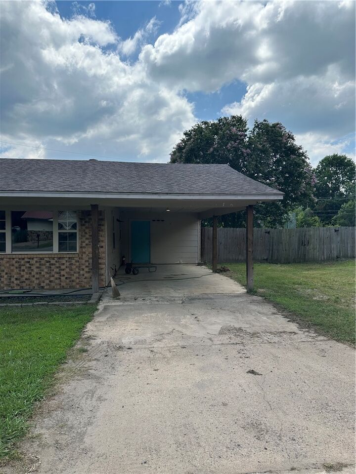 Property Photo: 401 NW 7th AR 72823