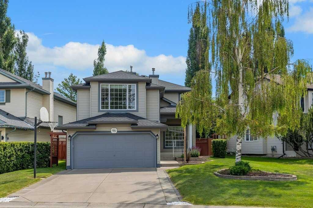 Property Photo:  96 Valley Brook Circle NW  AB T3B 5S2 