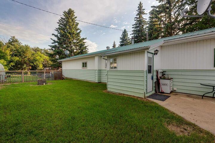 Property Photo: 5317 52 Street AB T0B 3C0