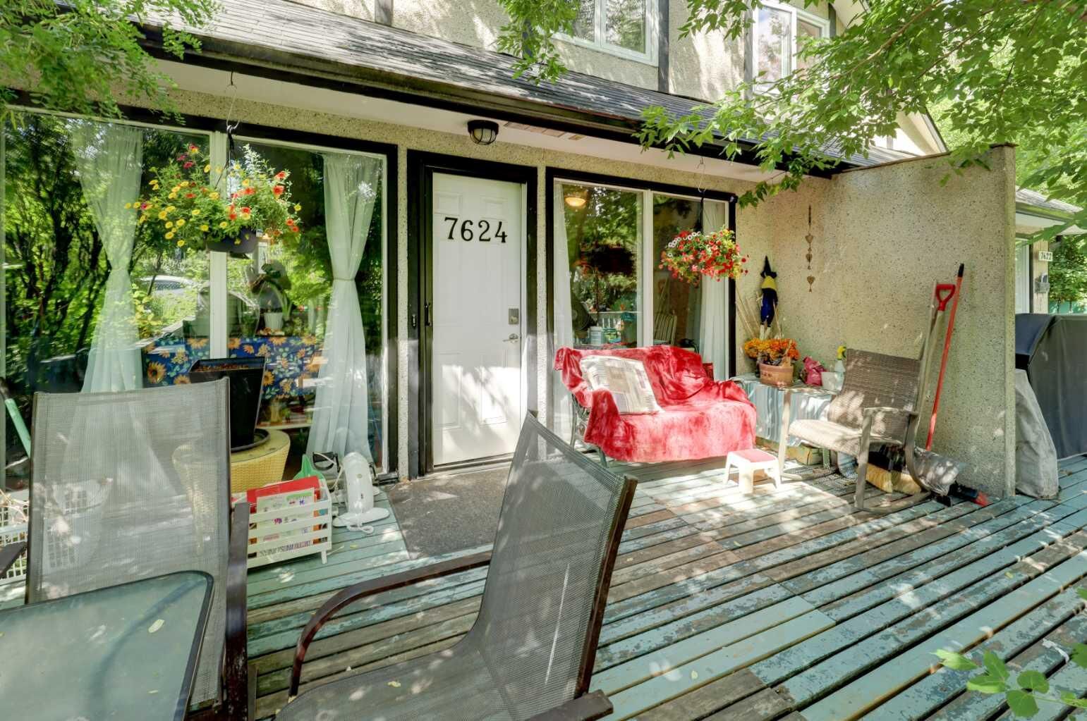 Property Photo:  7624 34 Avenue NW  AB T3B 1N6 