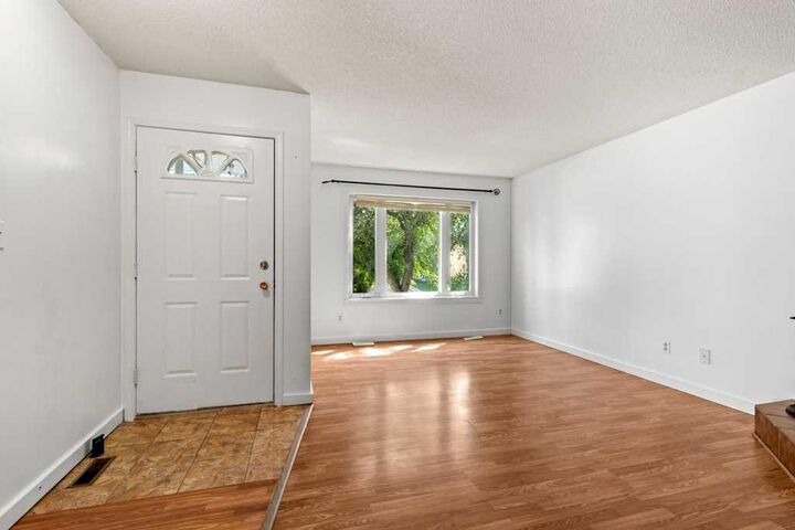 Property Photo: 56 Elder Street AB T4R 2C6
