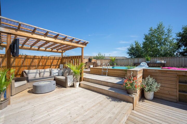 Property Photo: 240 Grandview Crescent AB T9H 4X8