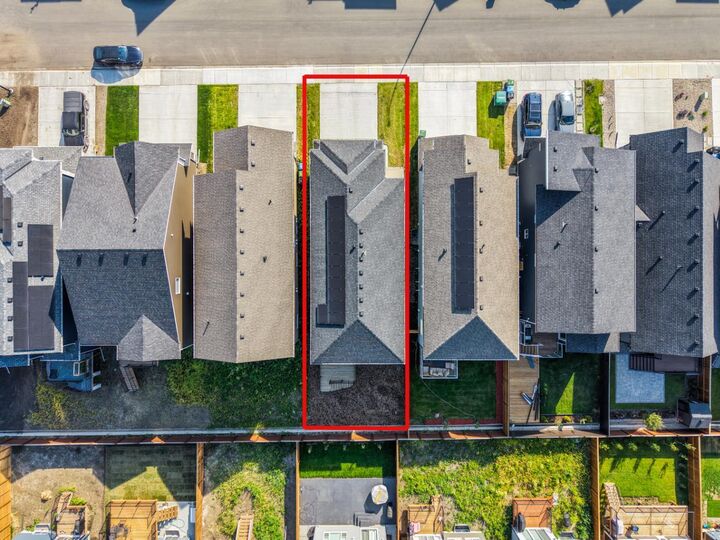 Property Photo:  195 Setonstone Landing SE  AB T3M 3R5 