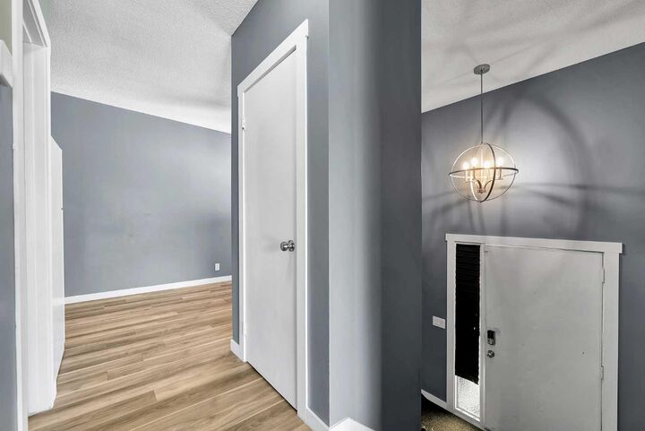 Property Photo:  435 Pinehill Road NE 2  AB T1Y 2W6 