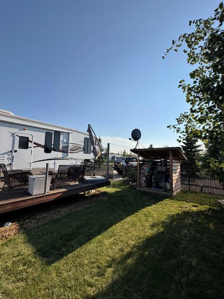 Property Photo: 41019 RR 11 89 AB T0C 0J1