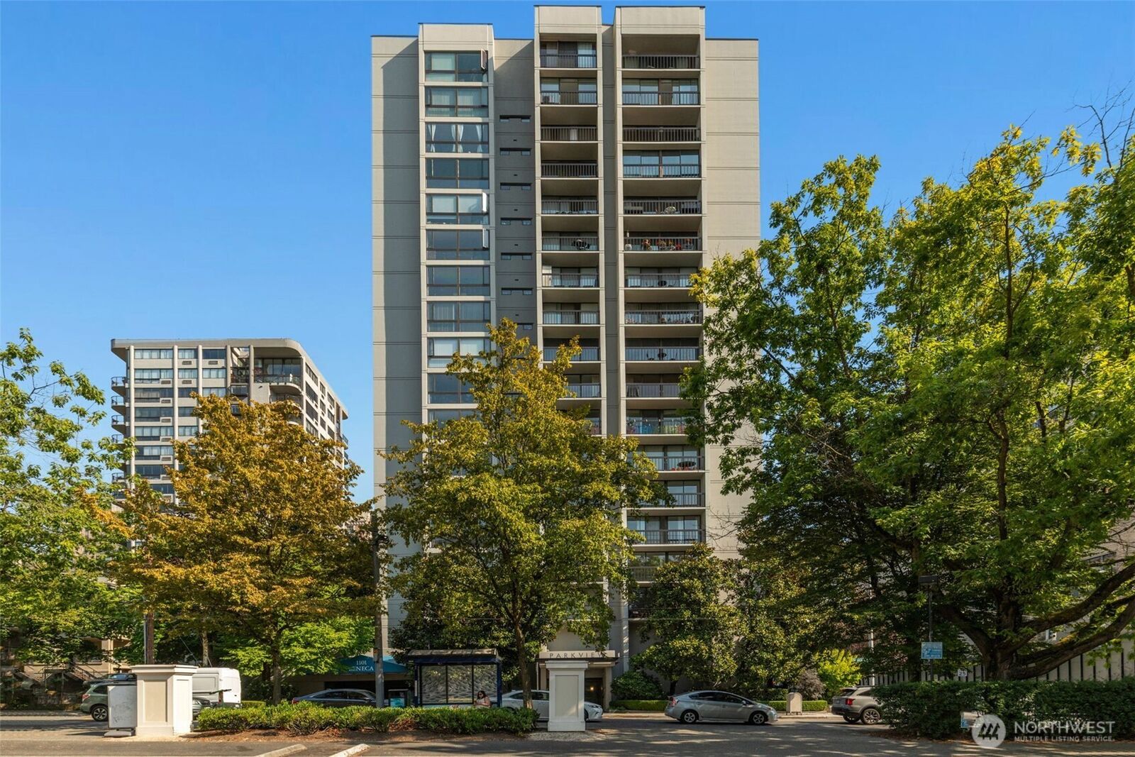 Property Photo:  1101  Seneca Street 402  WA 98101 