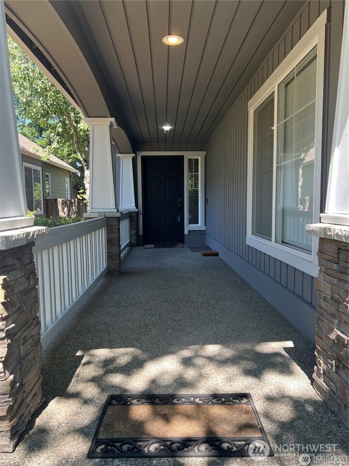 Property Photo: 22840 NE 100th Place WA 98053