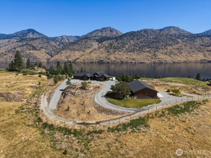 Property Photo:  206  Mountain Lake Lane  WA 98816 