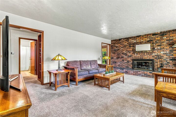 Property Photo: 1587 Olive Street WA 99362