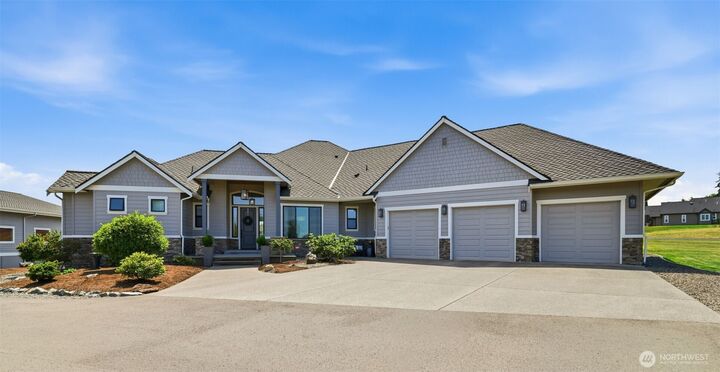 Property Photo: 28210 142nd St E WA 98321