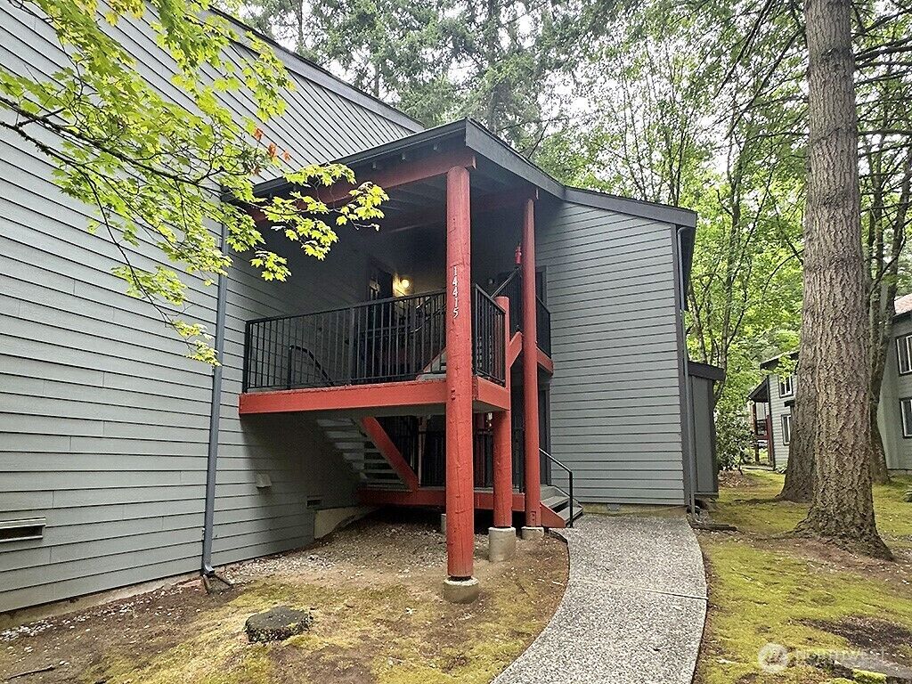 Property Photo: 14415 NE 30th Place 22B WA 98007