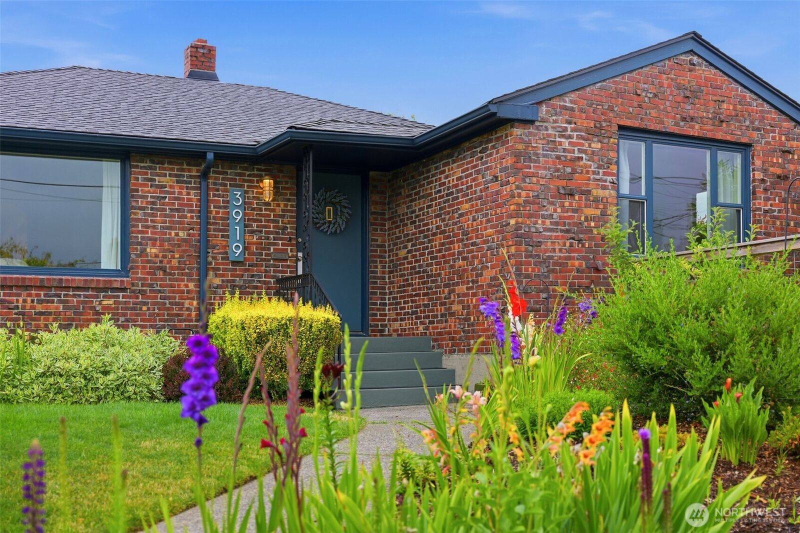 Property Photo: 3919 N 12th Street WA 98406