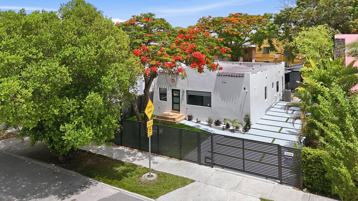 Property Photo: 2239 SW 10th Street FL 33135