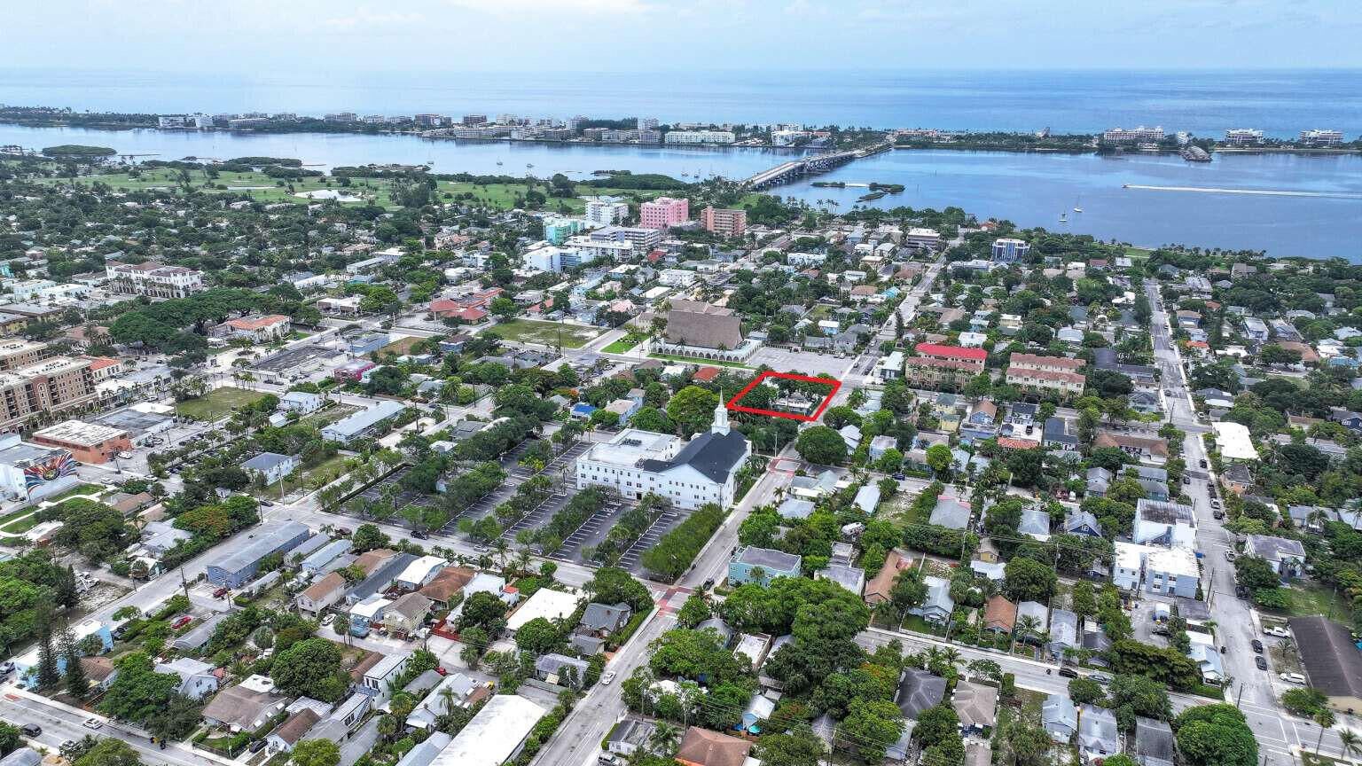Property Photo: 131 S Federal Highway FL 33460