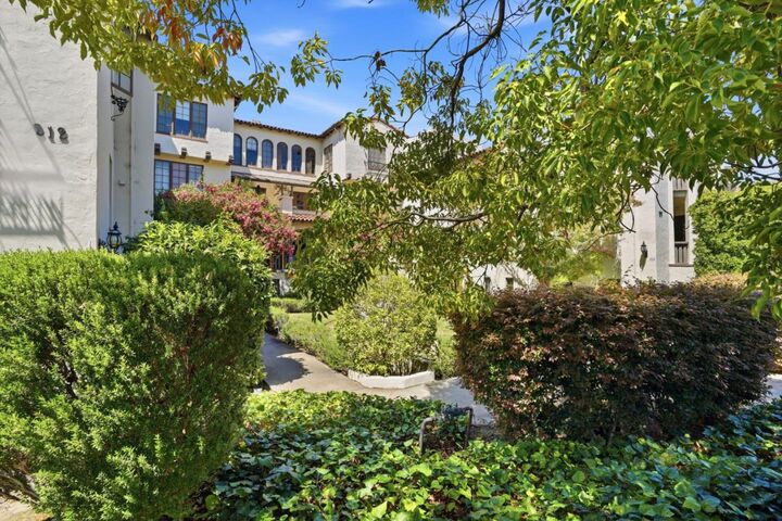Property Photo: 212 Eaton Road 11 CA 94402