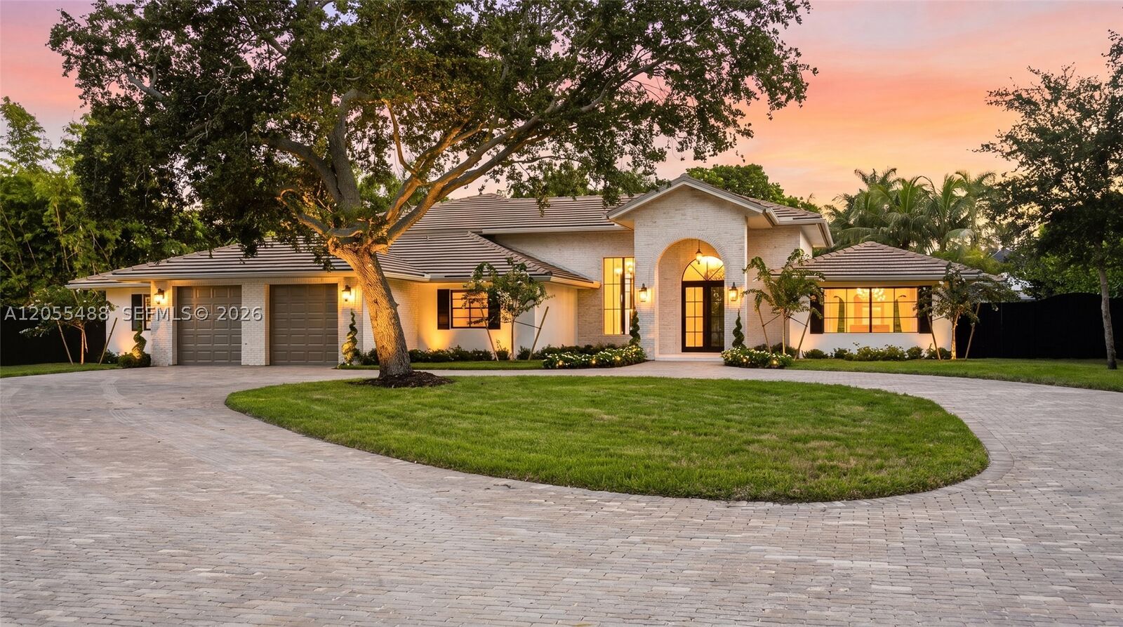 Property Photo: 16960 SW 74th Ct FL 33157