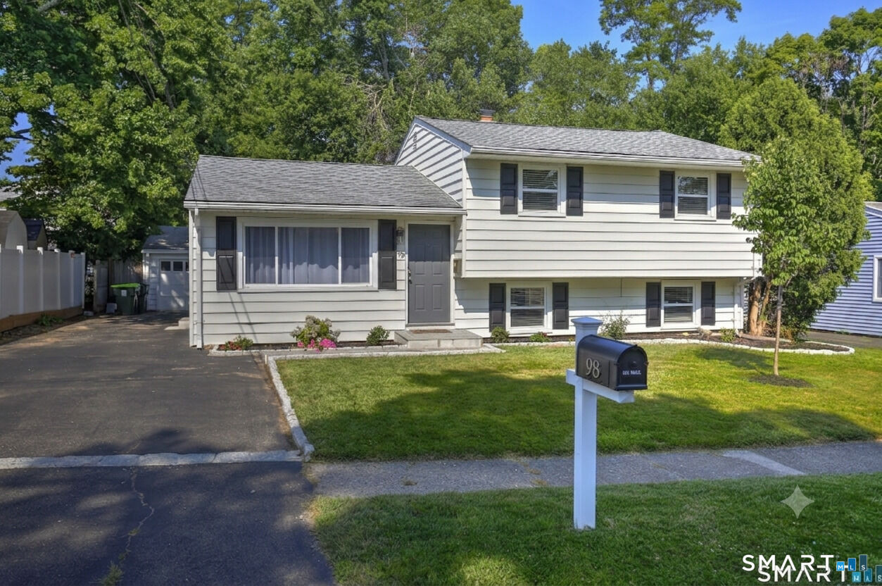 Property Photo: 98 Youngstown Road CT 06824