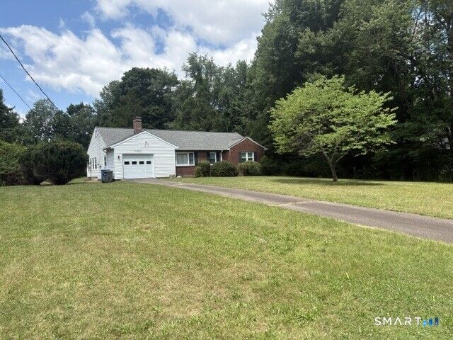 Property Photo:  100 Oak Grove Street  CT 06040 