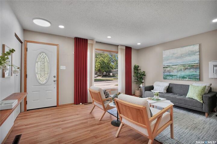 Property Photo: 2945 Preston Avenue S SK S7J 2G8