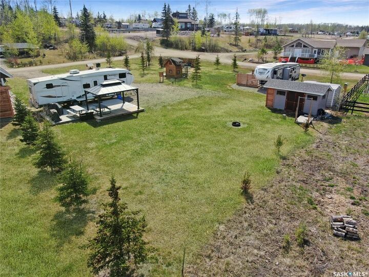 Property Photo:  702 Diamond Willow Drive  SK S0M 1A0 