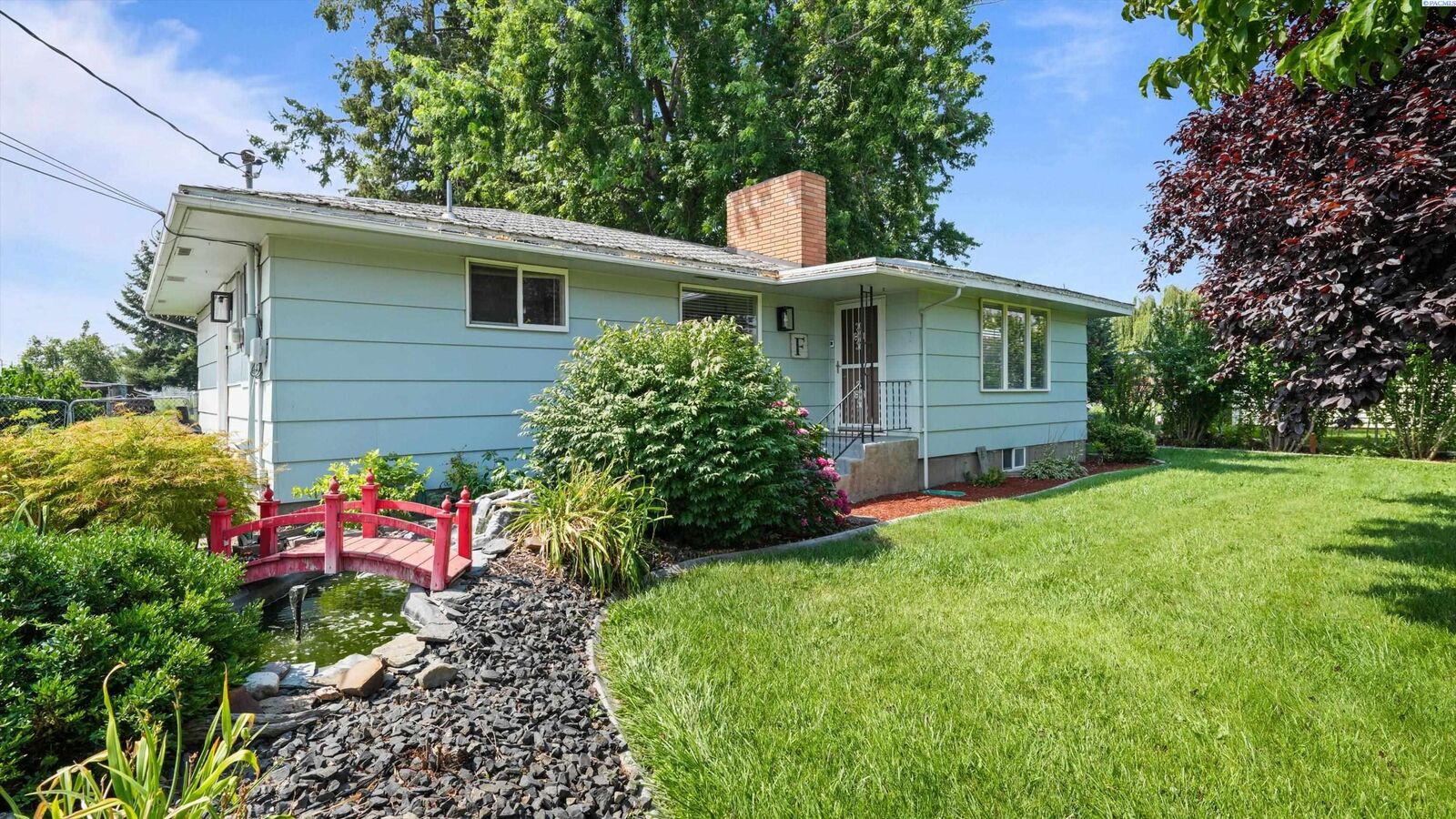 Property Photo: 4019 W 4th Ave WA 99336