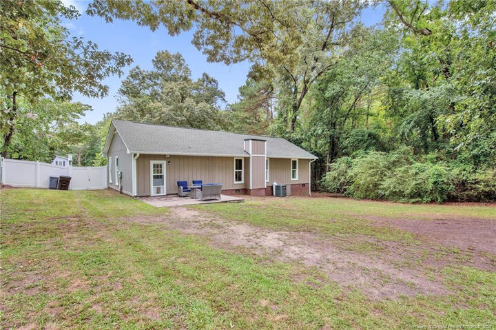 Property Photo: 162 Oakridge Avenue NC 28390