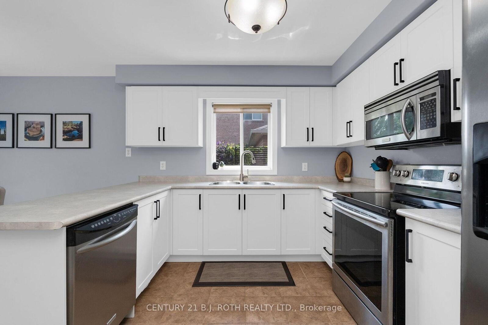 Property Photo:  15 Corbett Street  ON L0L 1P0 