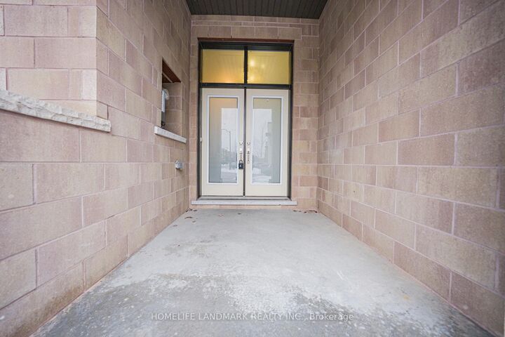 Property Photo: 62 Helliwell Crescent ON L4E 1C7