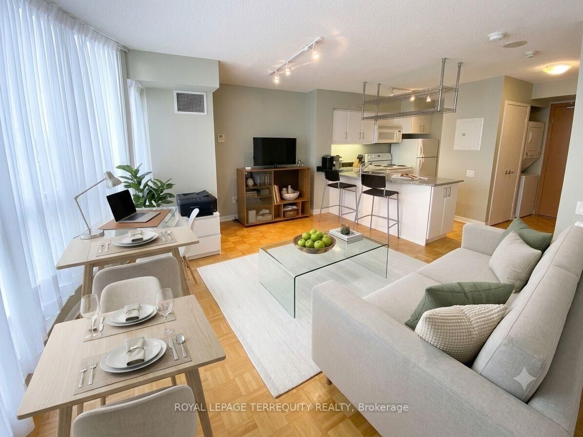 Property Photo:  33 Sheppard Avenue E 1009  ON M2N 7K1 