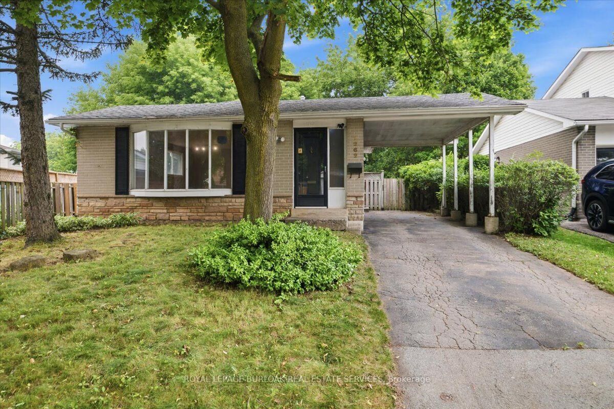 Property Photo: 1262 Aldridge Crescent ON L7M 1H9