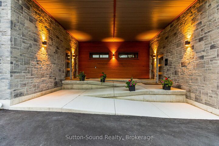 Property Photo:  535 #203 Isaac Street  ON N0H 2T0 