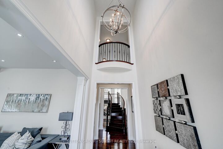 Property Photo: 6 Flanders Road ON L6X 0W3